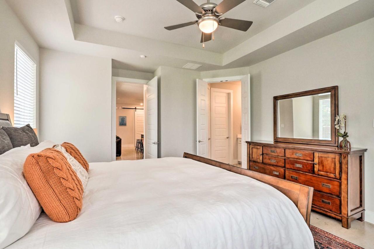 Gorgeous Georgetown Home, Walk To The Square! Экстерьер фото