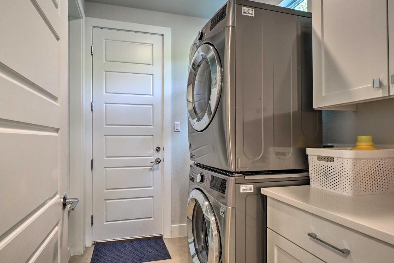 Gorgeous Georgetown Home, Walk To The Square! Экстерьер фото
